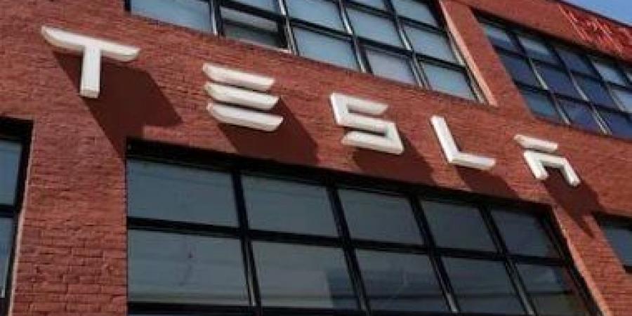 تسلا تحقق نموًا فى الإيرادات بنحو 16% خلال الربع الأول رغم تباطؤ المبيعات