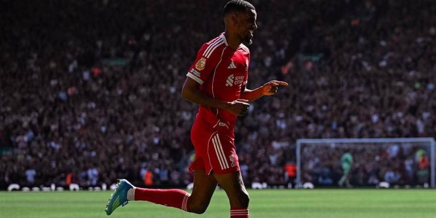 الشوط الأول.. ليفربول يتقدم بثنائية على كريستال بالاس بالدوري الإنجليزي