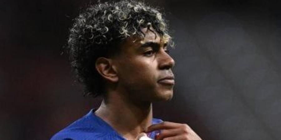 لامين يامال يتوج بجائزة لاعب الشهر في الدوري الإسباني