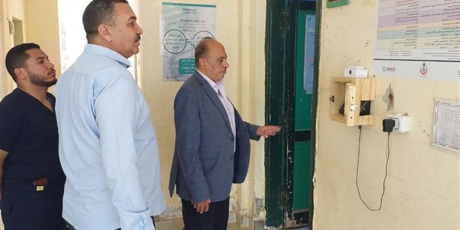 وكيل صحة الوادي الجديد يتفقد وحدة الجزائر ويؤكد الانضباط وجودة الخدمة