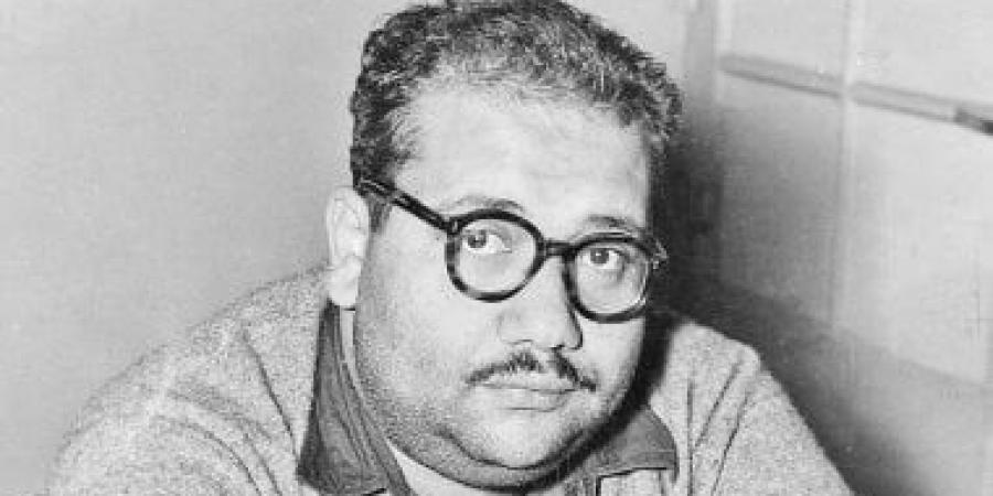 جاهين والأبنودى وجميلة العلايلى.. أدباء رحلوا فى أبريل