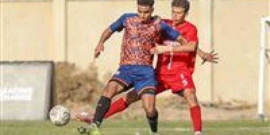 سجل 15 هدف وصنع 9 أهداف..محمد رفعت ماكينة أهداف شباب الشمس يبحث عن فرصة مع الفريق الأول