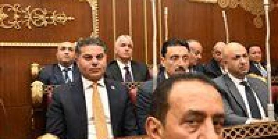 النائب مجدي البري حول مناقشات الشيوخ لتعديلات التأمينات والمعاشات: المعاش حق أصيل لمن أفنى عمره في العمل… واستثمار أمواله بمعزل عن الموازنة ضرورة