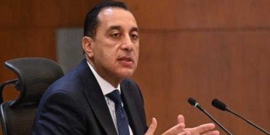 وزيرة الثقافة تنعي اللواء كمال مدبولي