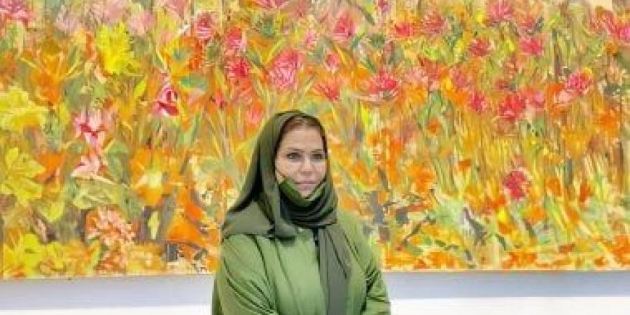 منى القصبى.. رحلة كبيرة فى عالم الفن التشكيلى والجوائز والتكريم
