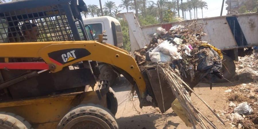 رفع 373 طن مخلفات والتعامل مع 14 بؤرة بـ9 مراكز ومدن بالغربية