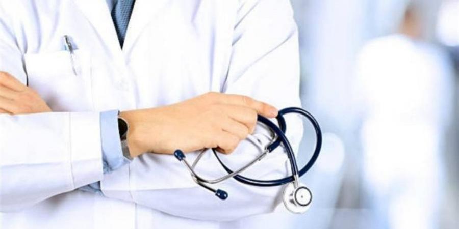 طبيب بارز يحذر من مشروب شائع ويصفه بـ"موت سائل"