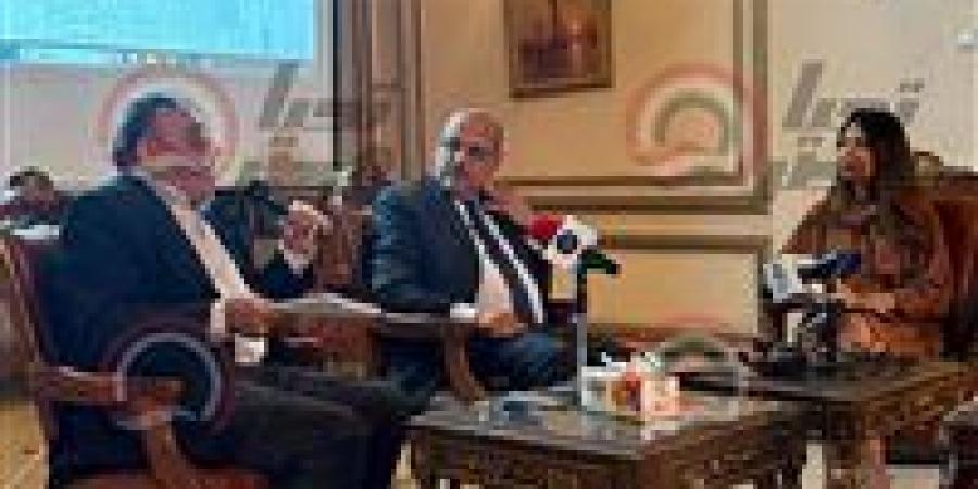 وزير القوى العاملة الأسبق أحمد البرعي بمؤتمر الحركة المدنية: الاقتصاد يجب أن يخدم المواطنين.. ويحذر من إهدار الفرص والفساد الإداري