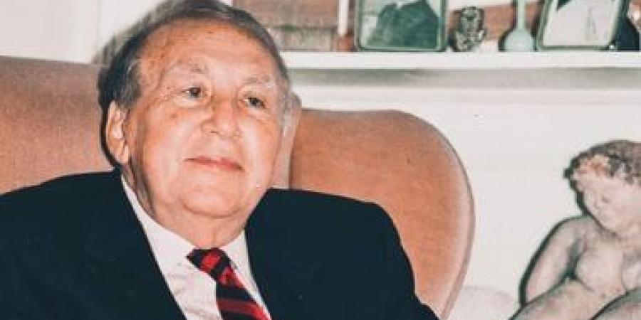 يوسف إدريس إلى نزار قبانى.. رسالة الأديب لشاعر المرأة والحب