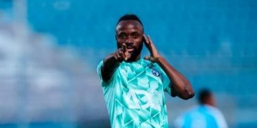 فيستون ماييلي يترقب المشاركة مع الكونغو في كأس العالم قبل تحديد وجهته القادمة