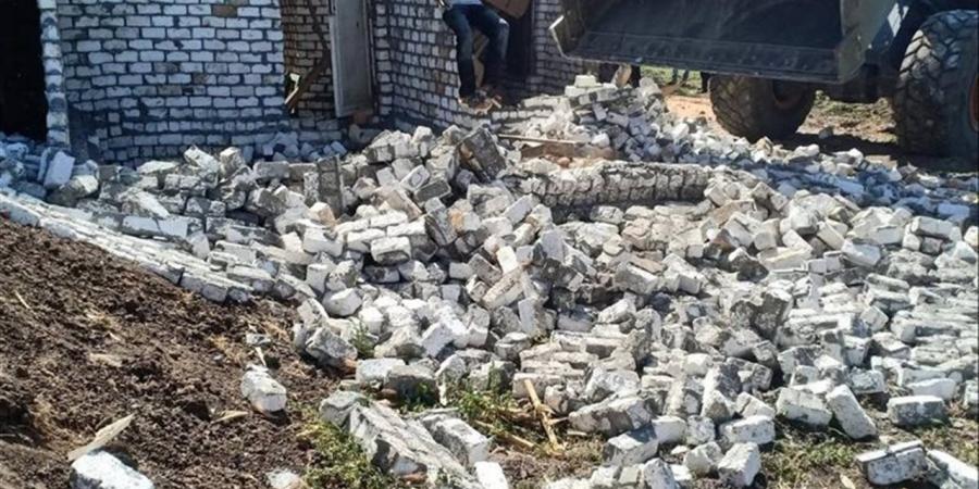 إزالة التعديات على أراضٍ زراعية ومتابعة موسم حصاد القمح بالجبزة