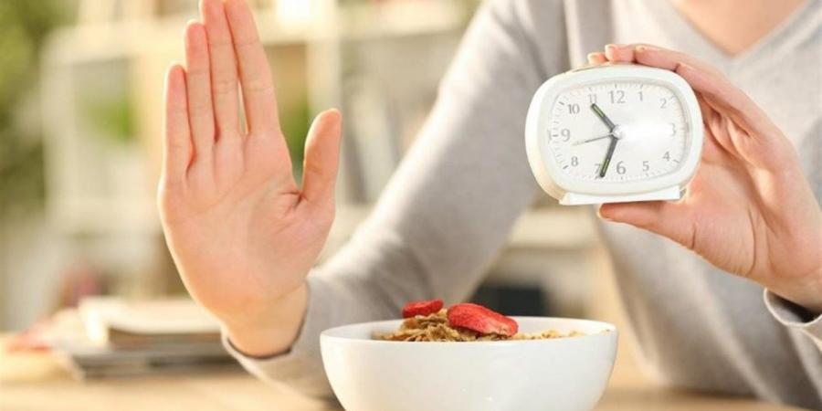 فوائد الصيام المتقطع لصحة الجسم وحرق الدهون