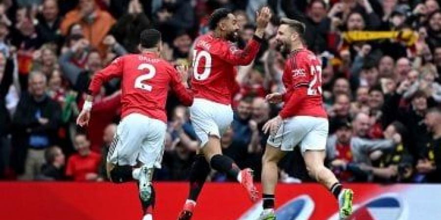 مان يونايتد ضد ليفربول.. ماينو يضع الشياطين الحمر في المقدمة 3-2 (فيديو)