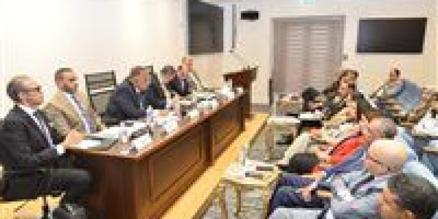 لجنة حقوق الإنسان بالنواب تبحث مع القومي لحقوق الإنسان تطوير الاستراتيجية الوطنية وتعزيز التنسيق المؤسسي