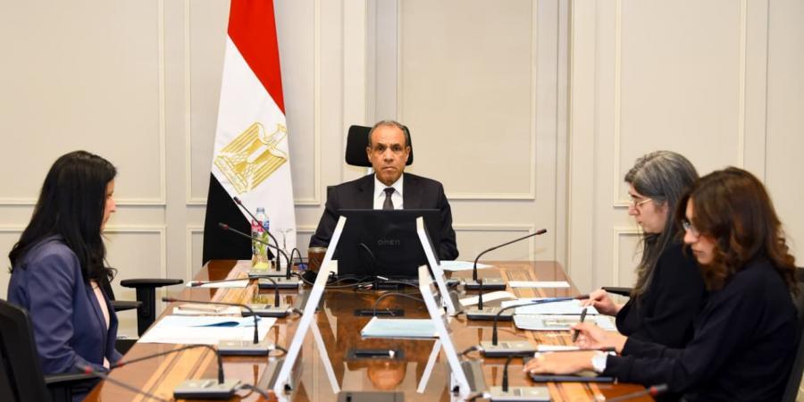 وزير الخارجية: نعتز بعلاقات التعاون الوثيقة والممتدة مع الصندوق العربي