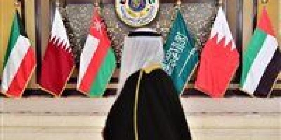 مجلس التعاون الخليجي: استهداف إيران السفن بمضيق هرمز ابتزاز خطير لأمن الممرات البحرية