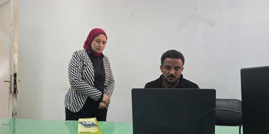 إجراء اختبارات ومقابلات لعمالة مصرية راغبة في العمل بالأردن بقطاعي الزراعة ورعاية النخيل
