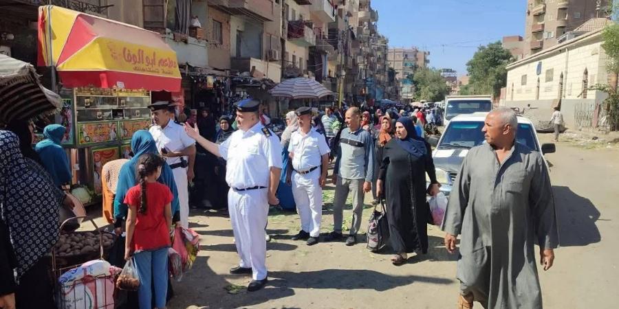 حملة أمنية موسعة بدلة والمسلة وجمال عبد الناصر ولطف الله بالفيوم.. تنفيذ أحكام ورفع إشغالات ومصادرة مخالفات الكافيهات لإعادة الانضباط للشوارع