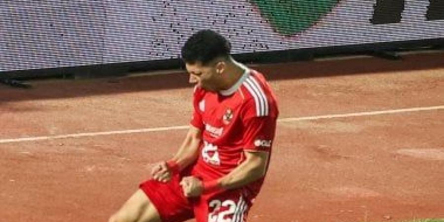برنامج علاجي لإمام عاشور للحاق بمباراة المصري