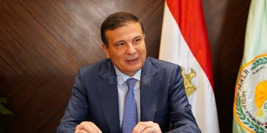 وزير الزراعة يُشيد بدور برنامج "كافي" في دعم الفلاح المصري