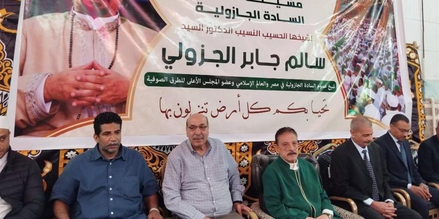 "الجازولية" تنشد في حب مصر بمولد سيدي عبدالله الغريب بالسويس (فيديو)
