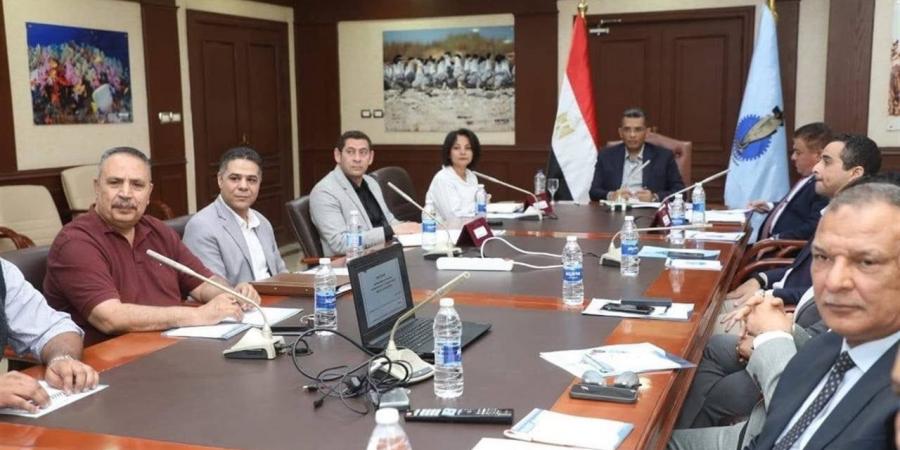 محافظ البحر الأحمر يترأس اجتماع الهيئة الإقليمية لرسم ملامح التسويق للمحافظة