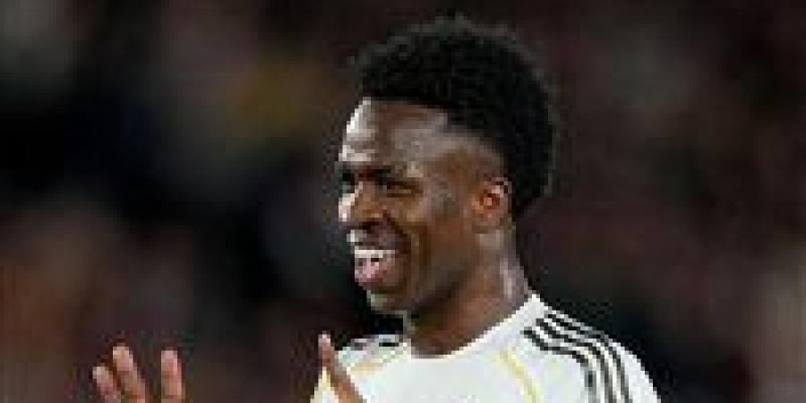 الريال ضد برشلونة.. ملخص اهداف ونتيجه مباراة ريال مدريد وبرشلونة في الدوري الإسباني بعد مرور 50 دقيقة