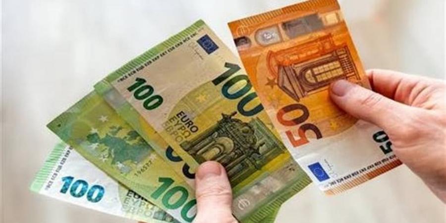 سعر اليورو الآن في مصر.. تحديثات سعر الذهب عبر "الدستور"