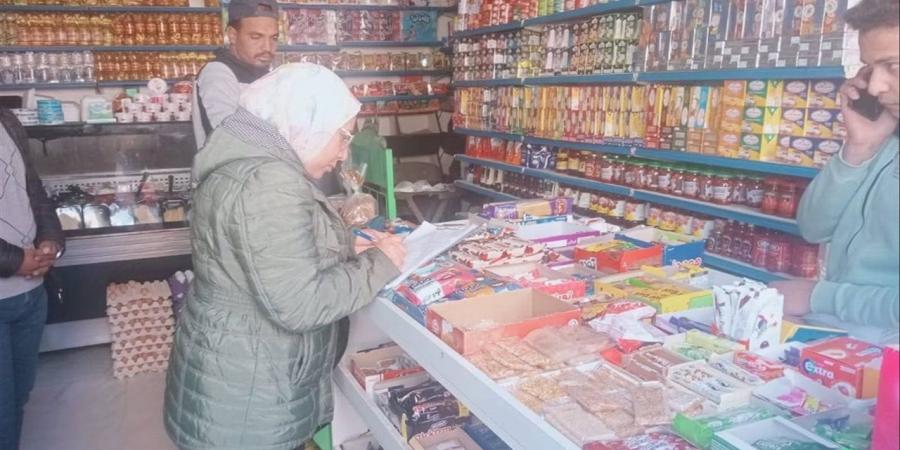 تموين الجيزة يضبط 3.7 طن منتجات غذائية مجهولة المصدر داخل منشأة غير مرخصة بمدينة 6 أكتوبر