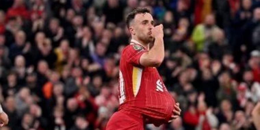 نصب تذكاري فى ليفربول لتكريم الراحل ديوجو جوتا وشقيقه