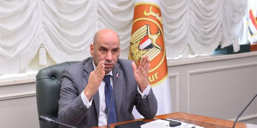 وزير العمل يستعرض فلسفة مشروع قانون لمد أجل الدورة النقابية أمام النواب