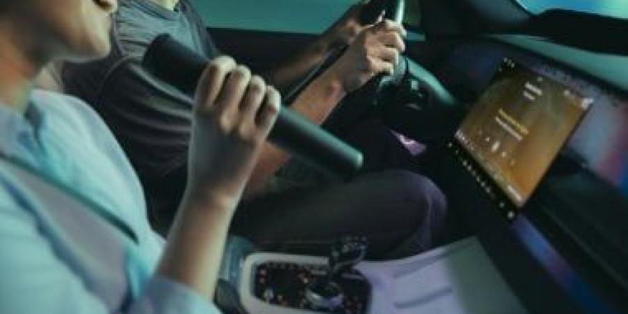 Sing Drive.. الذكاء الاصطناعى يحول السيارة إلى منصة ترفيه تفاعلية كاملة