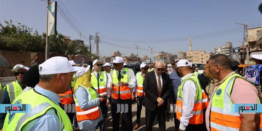 محافظ كفرالشيخ يقود حملة ميدانية مكبرة للنظافة والتجميل بالحامول
