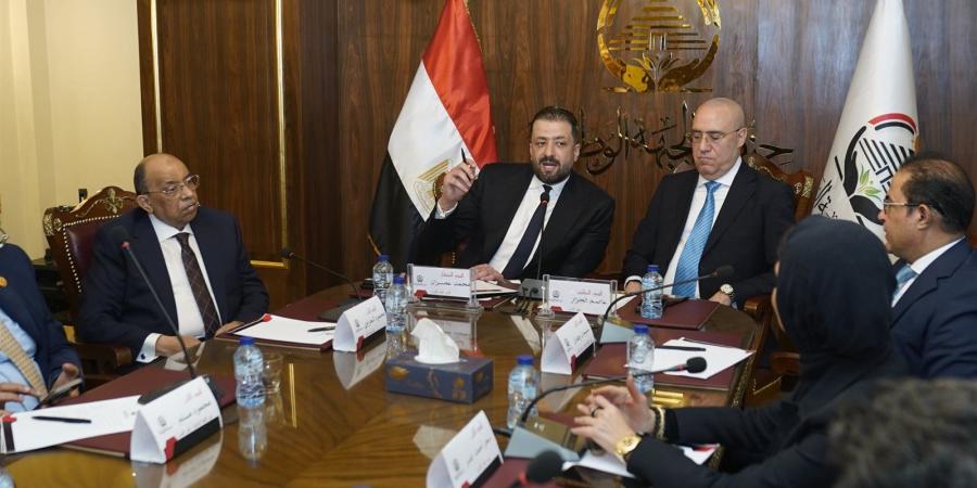 بحضور الجزار وعمران.. حزب الجبهة الوطنية يضع آليات جديدة لتعزيز الأداء التشريعي لنوابه بالشيوخ