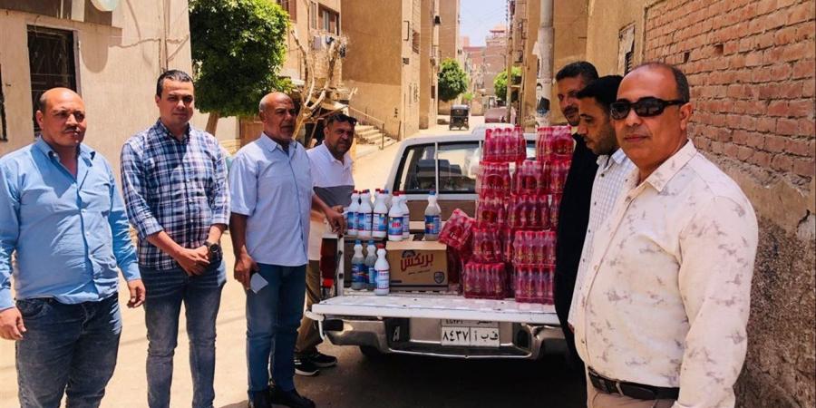 ضبط 350 زجاجة مشروب طاقة مجهولة المصدر تحمل تقليدًا لعلامة تجارية شهيرة بالفيوم