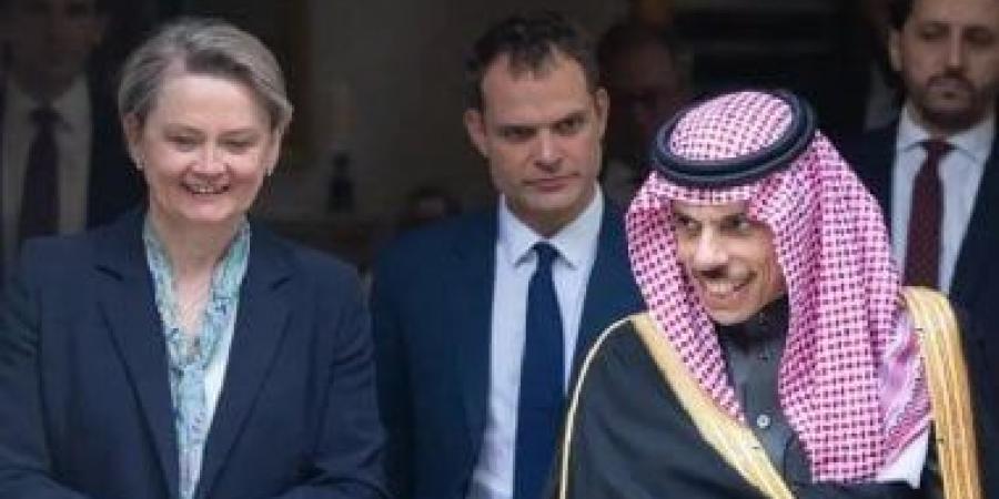 السعودية وبريطانيا تبحثان تطورات الأوضاع في المنطقة