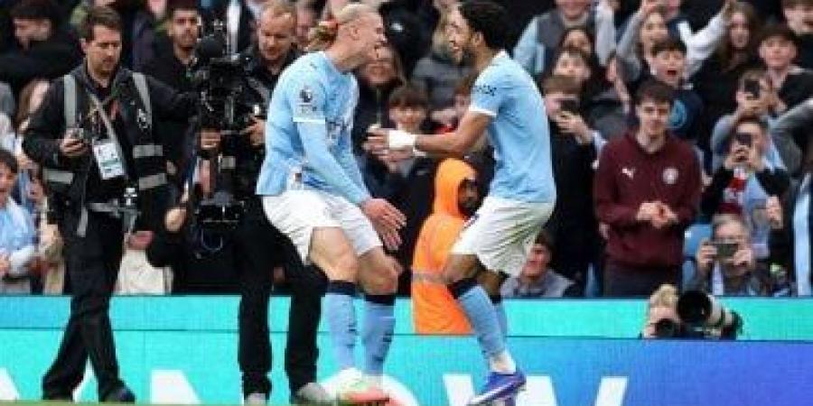 عمر مرموش في مهمة إنقاذ حلم الدوري مع مانشستر سيتي ضد كريستال بالاس