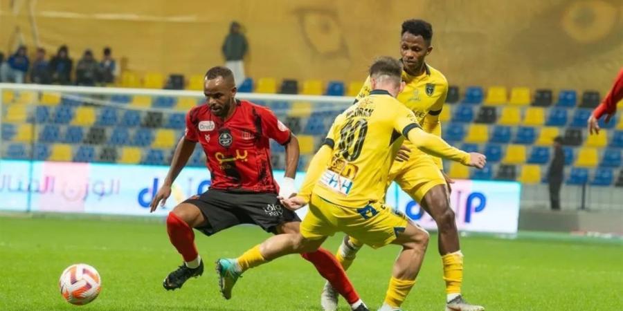 يلاشوت بث مباشر الآن لمباراة التعاون والرياض في الدوري السعودي