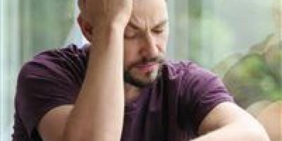 “أنت بتدمر نفسك”.. 5 عادات يومية خطيرة تستنزف طاقتك