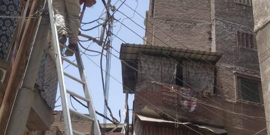 حملات لتكثيف الصيانة الدورية ورفع كفاءة الإنارة العامة بمركز دمنهور