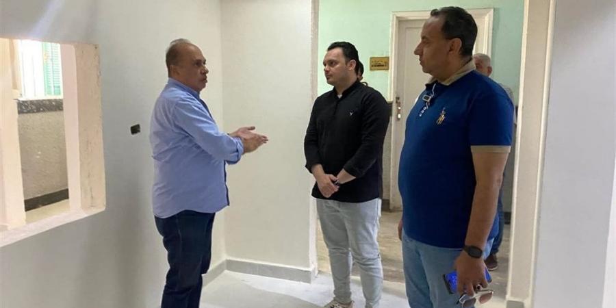 وكيل "صحة الوادي الجديد" ورئيس المركز يتفقدان مستشفى الفرافرة المركزي و"الفرافرة الجديدة"
