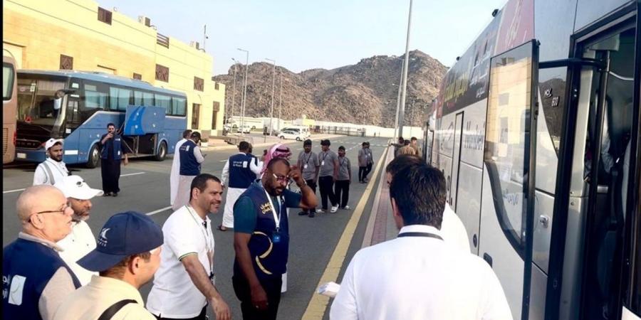 السياحة: تشكيل لجنة ميدانية لأول مرة بمنطقة النوارية لاستقبال حافلات الحج السياحي البري