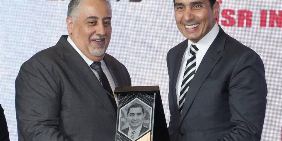 وزير الشباب والرياضة يشيد بدور روابط الرياضية بعد رعاية مصر للتأمين للأبطال