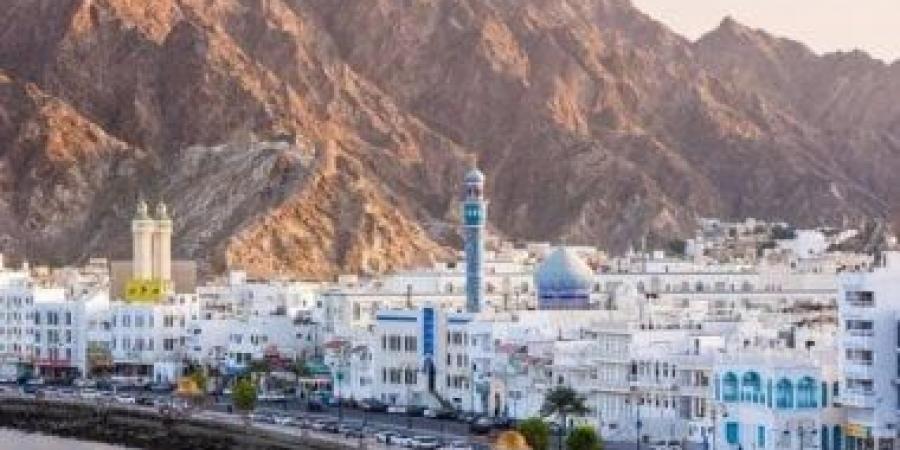 عمان تعلن غدا الإثنين غرّة شهر ذي الحجة.. وعيد الأضحى الأربعاء 27 مايو