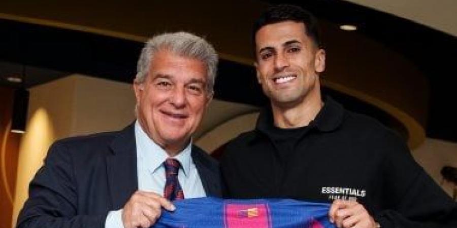 برشلونة يبحث عن حلول بديلة لضم كانسيلو نهائيًا من الهلال