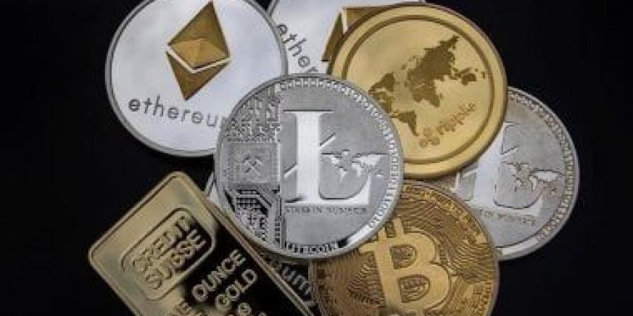 بيتكوين تستقر قرب 77 ألف دولار وسط مخاوف التضخم والتوترات الجيوسياسية