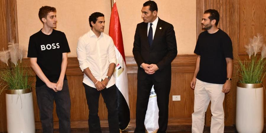 وزير الشباب والرياضة يكرم لاعبى الإسكواش بعد التألق فى بطولة العالم