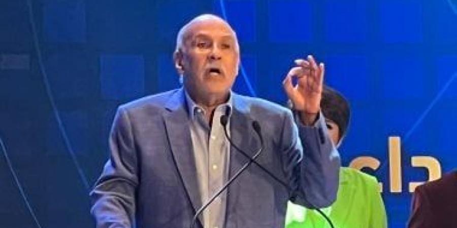 نقل الشاعر الكبير جمال بخيت للمستشفى بعد تعرضه لوعكة صحية