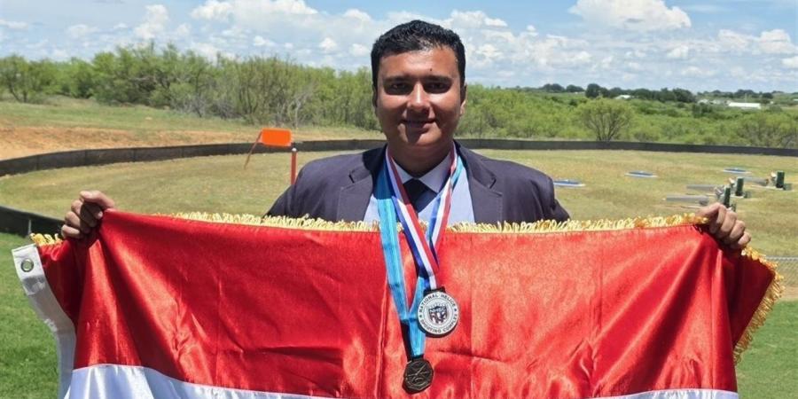 أحمد شبراوي يتوج ببرونزية بطولة أمريكا المفتوحة للأطباق المروحية