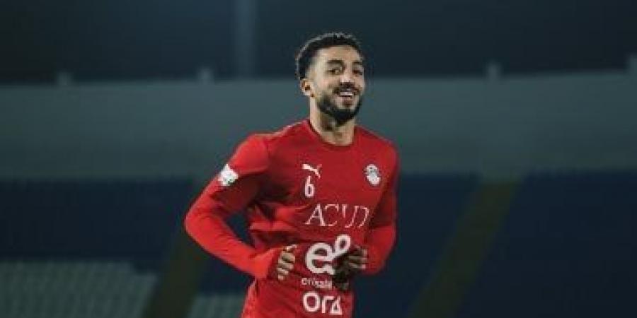 محمد عبد المنعم يستعد لقيادة دفاع الفراعنة في ودية روسيا بعد غياب طويل